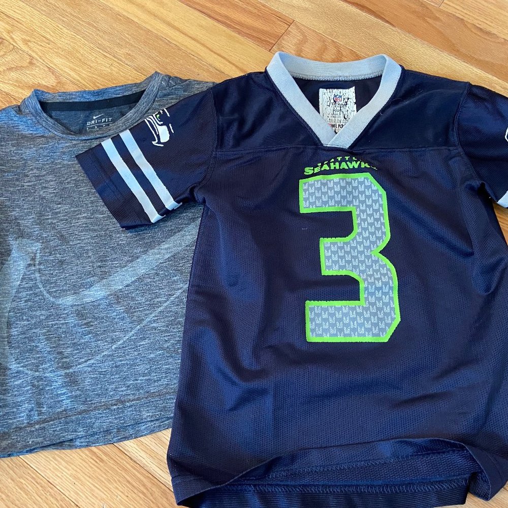 Size 4-5 Nike Drifit top and seahawks jersey